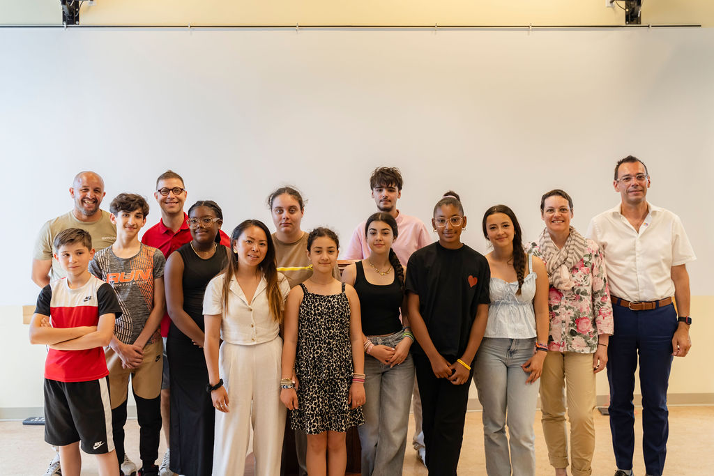 Vernissage de l’exposition Le murmure des jeunes pierres d’aujourd’hui de jeunes Talantais
