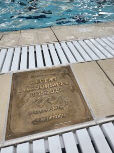 La Ville de Repentigny dévoile une plaque commémorative en l’honneur de Régent Lacoursière